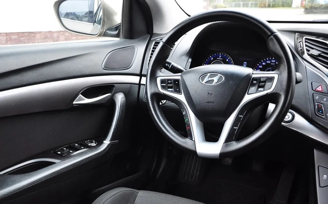 Hyundai i40 cena 36900 przebieg: 204000, rok produkcji 2013 z Pruchnik małe 742